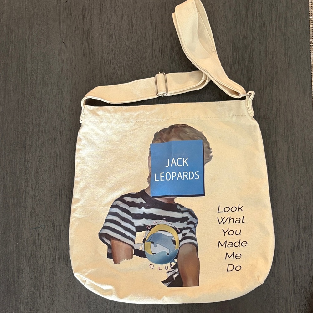 Jack Leopards Graphic Tote Bag